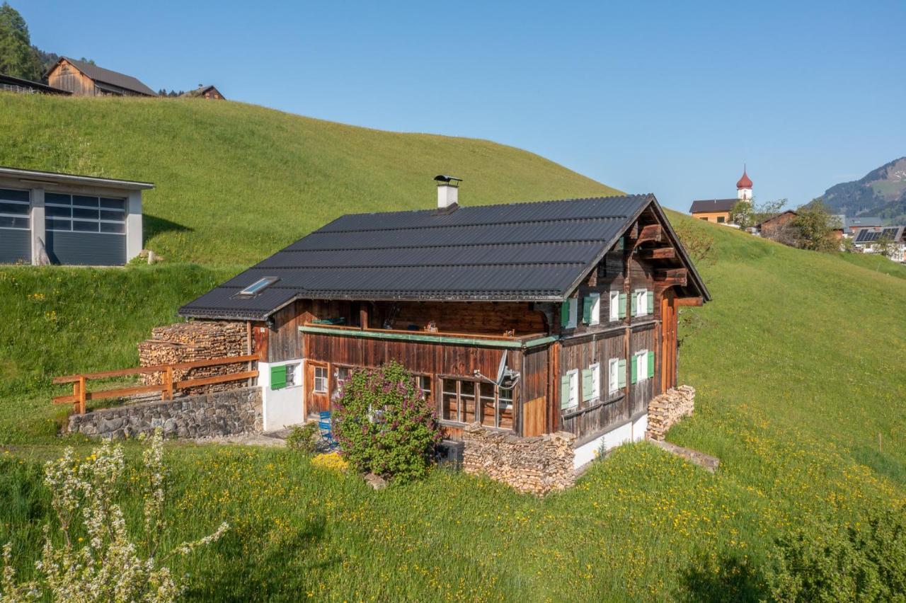 Haus Holzwurm Apartment Raggal Exterior photo